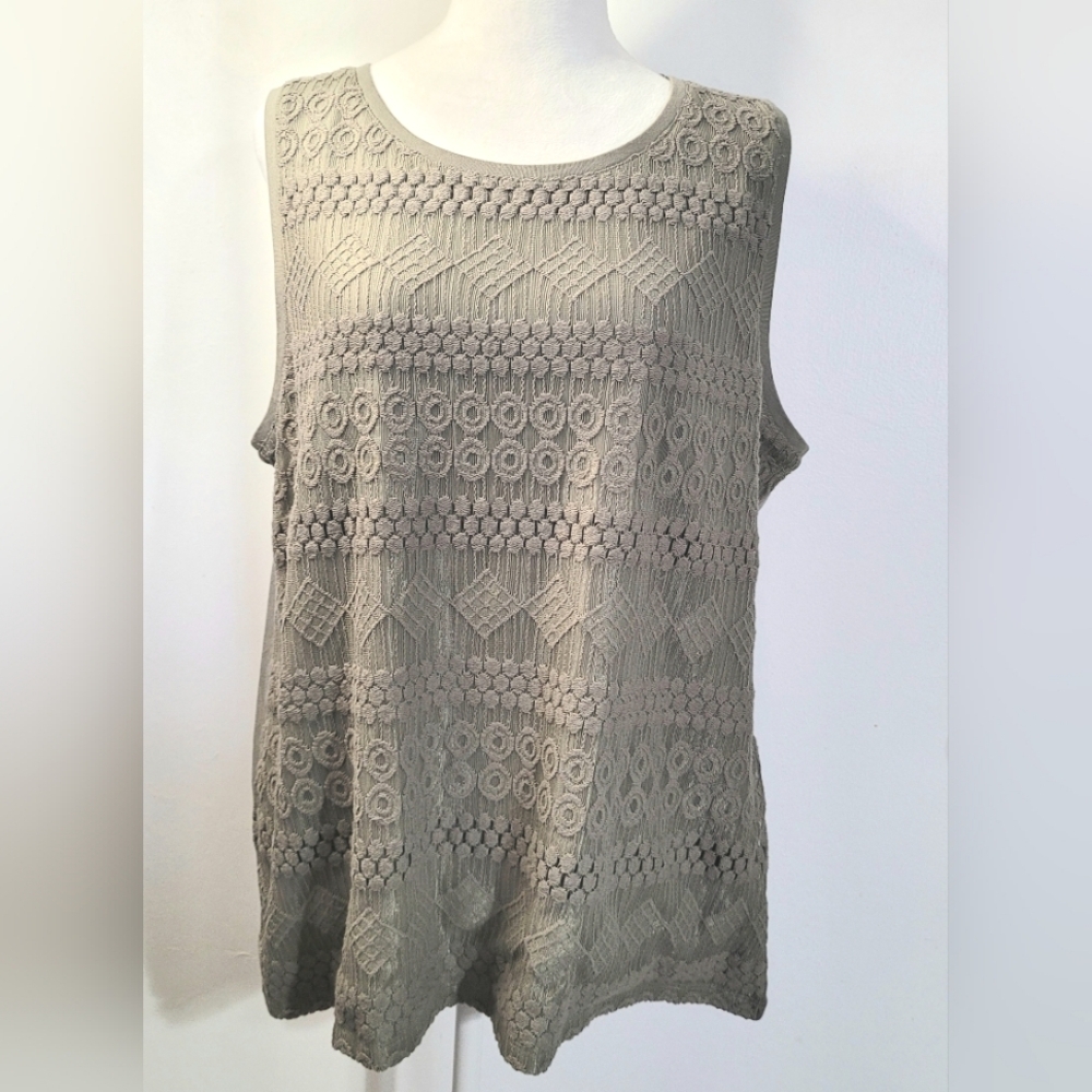 Chico Womens Sleeveless Tank-Top Size XL Olive Green w/ Stiching